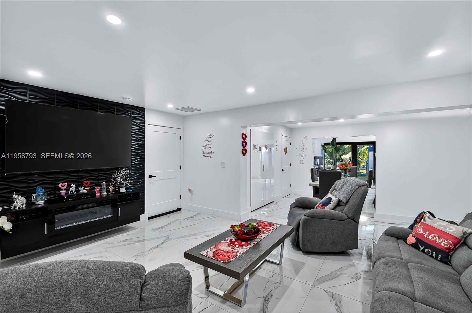 1594 West 73rd Street Hialeah, FL 33014 - Photo 6 of 35