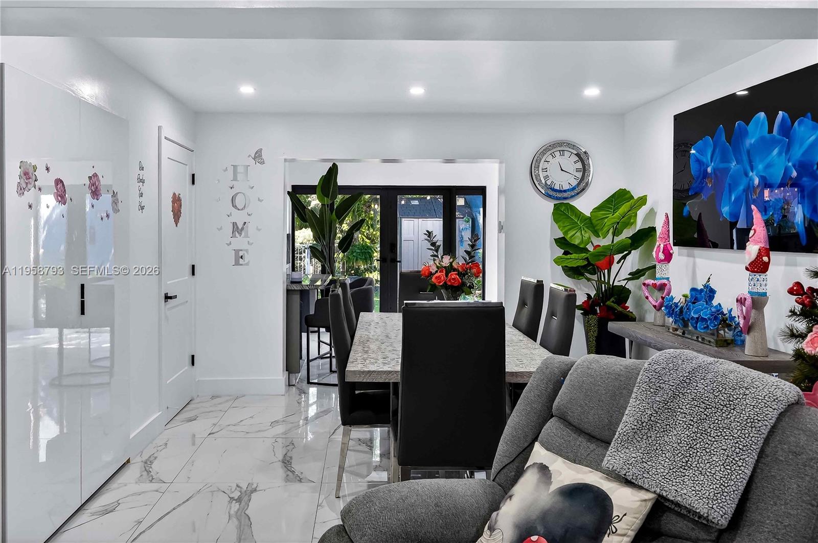 1594 West 73rd Street Hialeah, FL 33014 - Photo 7 of 35