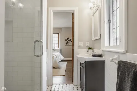 $1,075,000 | 5872 Forest Lane, Indianapolis, IN 46220
