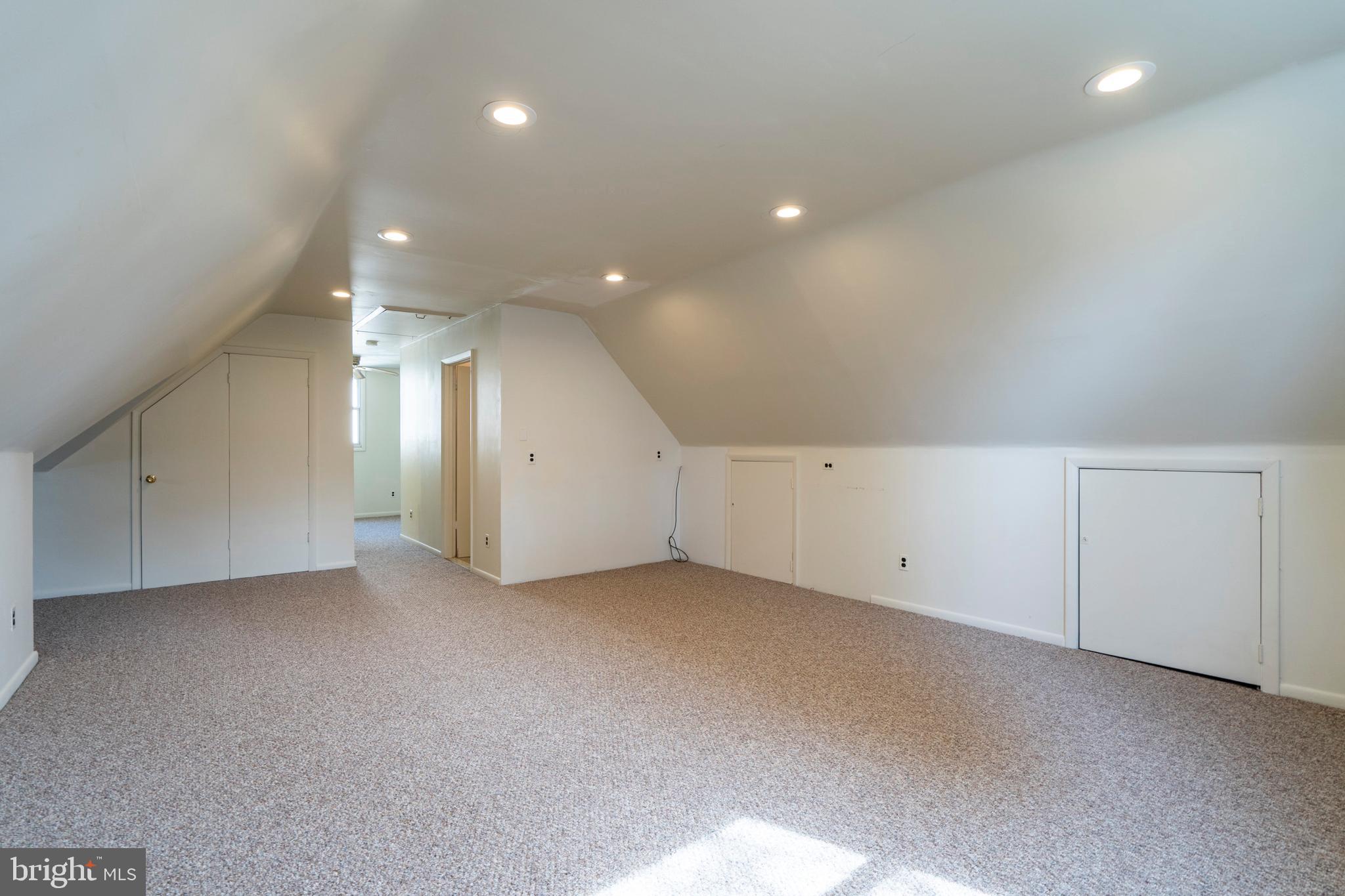 25 Oakland Road Broomall, PA 19008 - Photo 13 of 22 Gallery Image 13