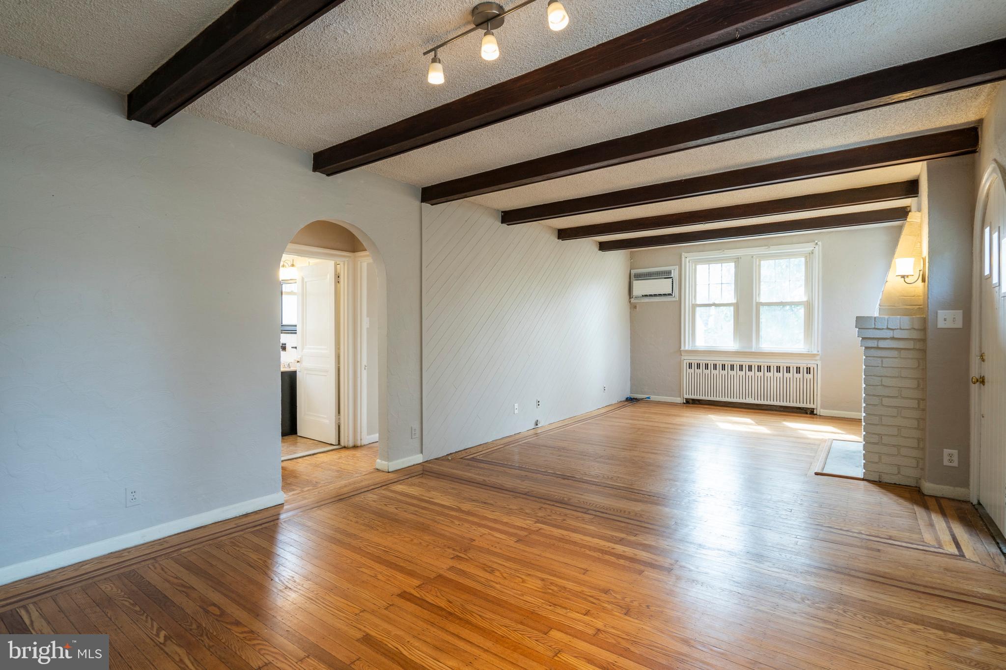 25 Oakland Road Broomall, PA 19008 - Photo 4 of 22 Gallery Image 4