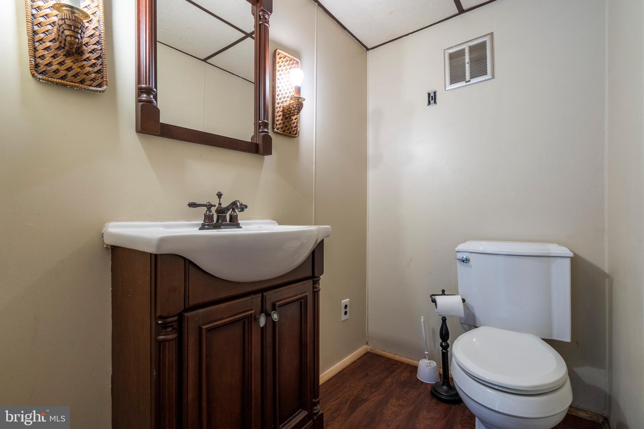 25 Oakland Road Broomall, PA 19008 - Photo 9 of 22 Gallery Image 9
