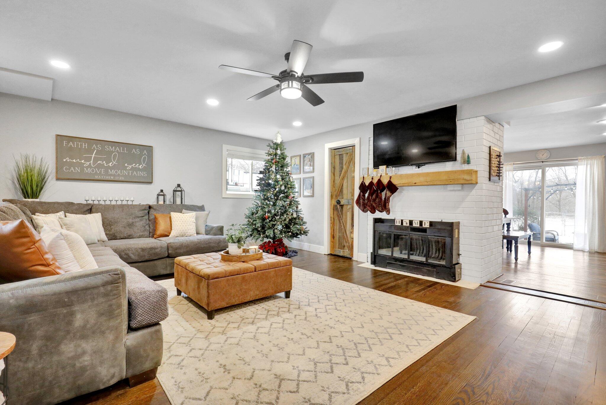 726 Riverside Drive Portland, MI 48875 - Photo 2 of 51 26-web-or-mls-Open Ended Media-27 (4)