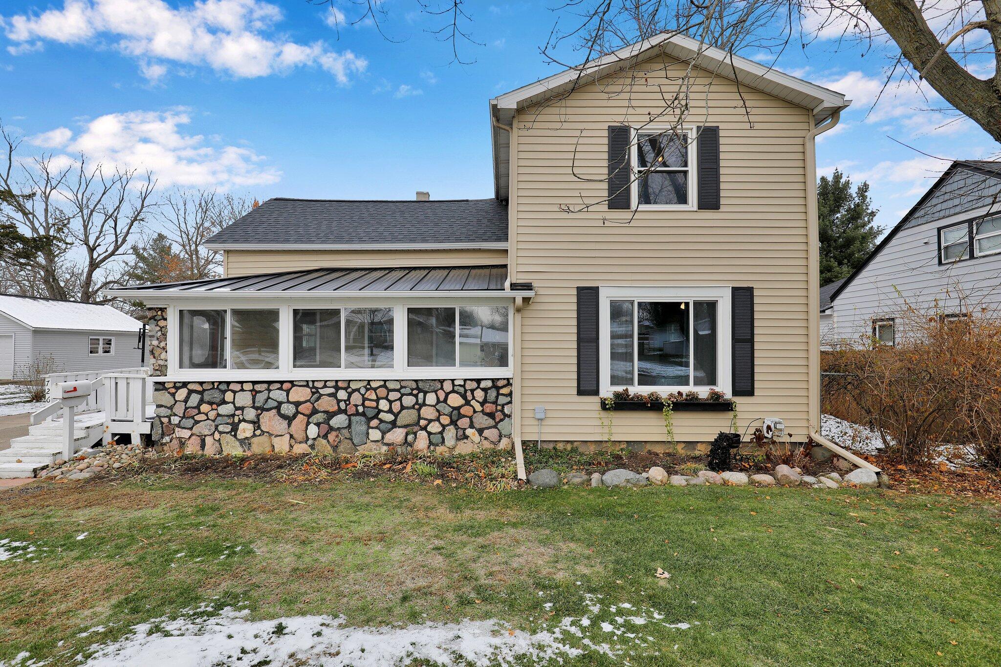 726 Riverside Drive Portland, MI 48875 - Photo 29 of 51 17-web-or-mls-Open Ended Media-18 (2)