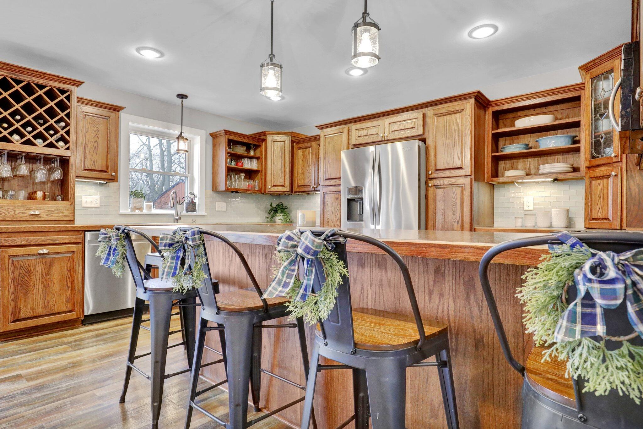 726 Riverside Drive Portland, MI 48875 - Photo 4 of 51 30-web-or-mls-Open Ended Media-31 (2)