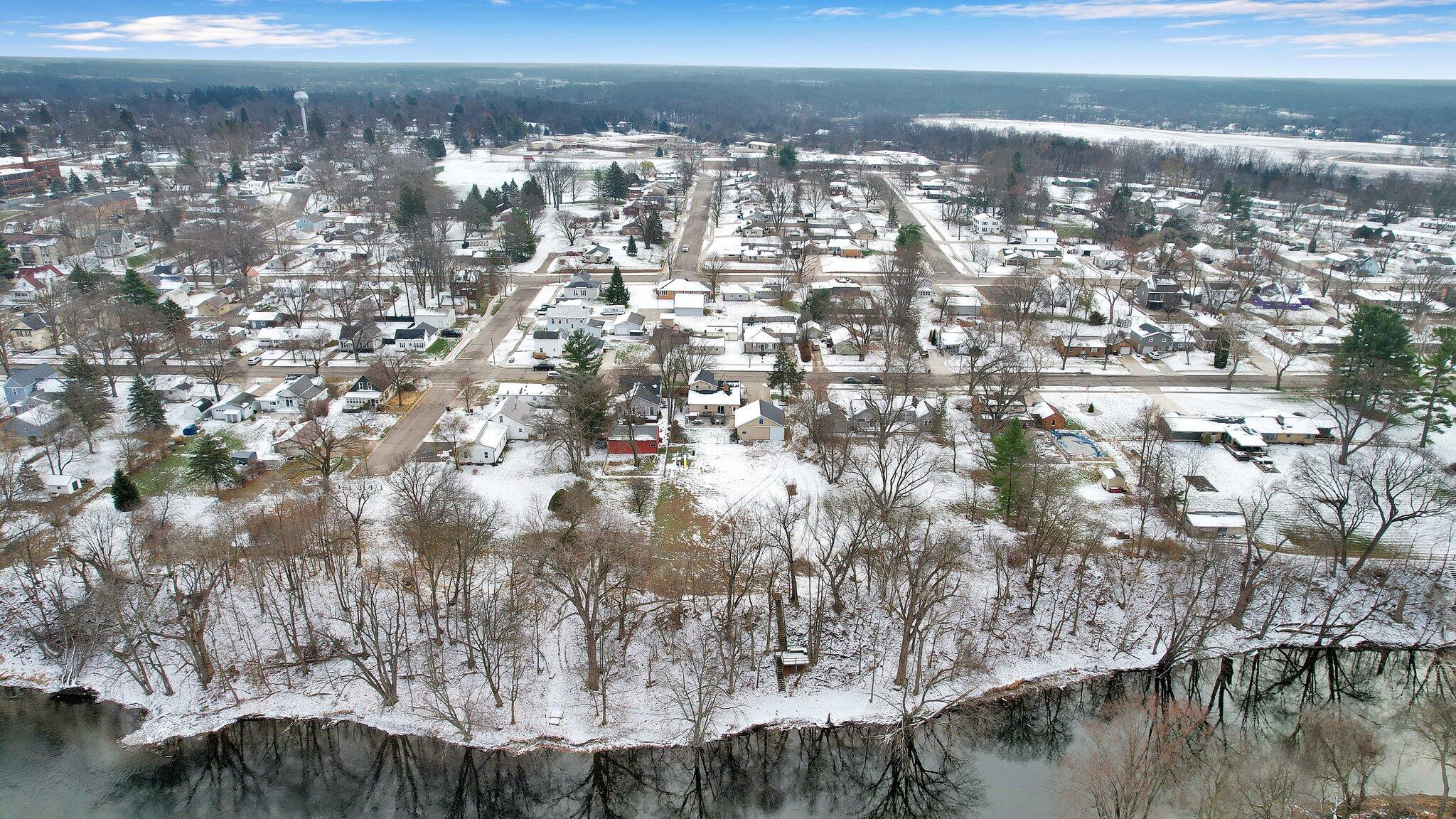 726 Riverside Drive Portland, MI 48875 - Photo 45 of 51 8-web-or-mls-Open Ended Media-8 (6)