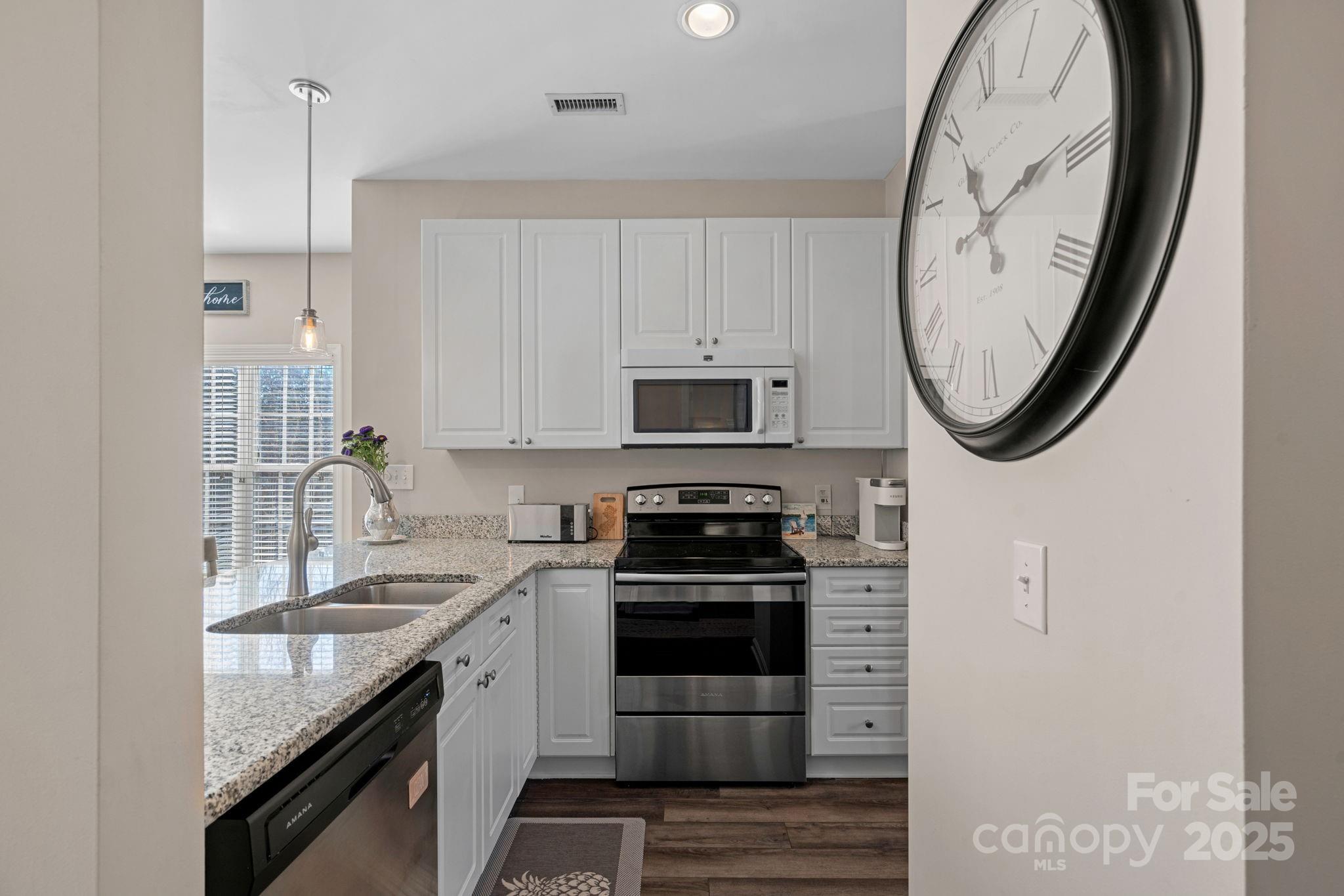 8938 Rosalyn Glen Road Cornelius, NC 28031 - Photo 6 of 29