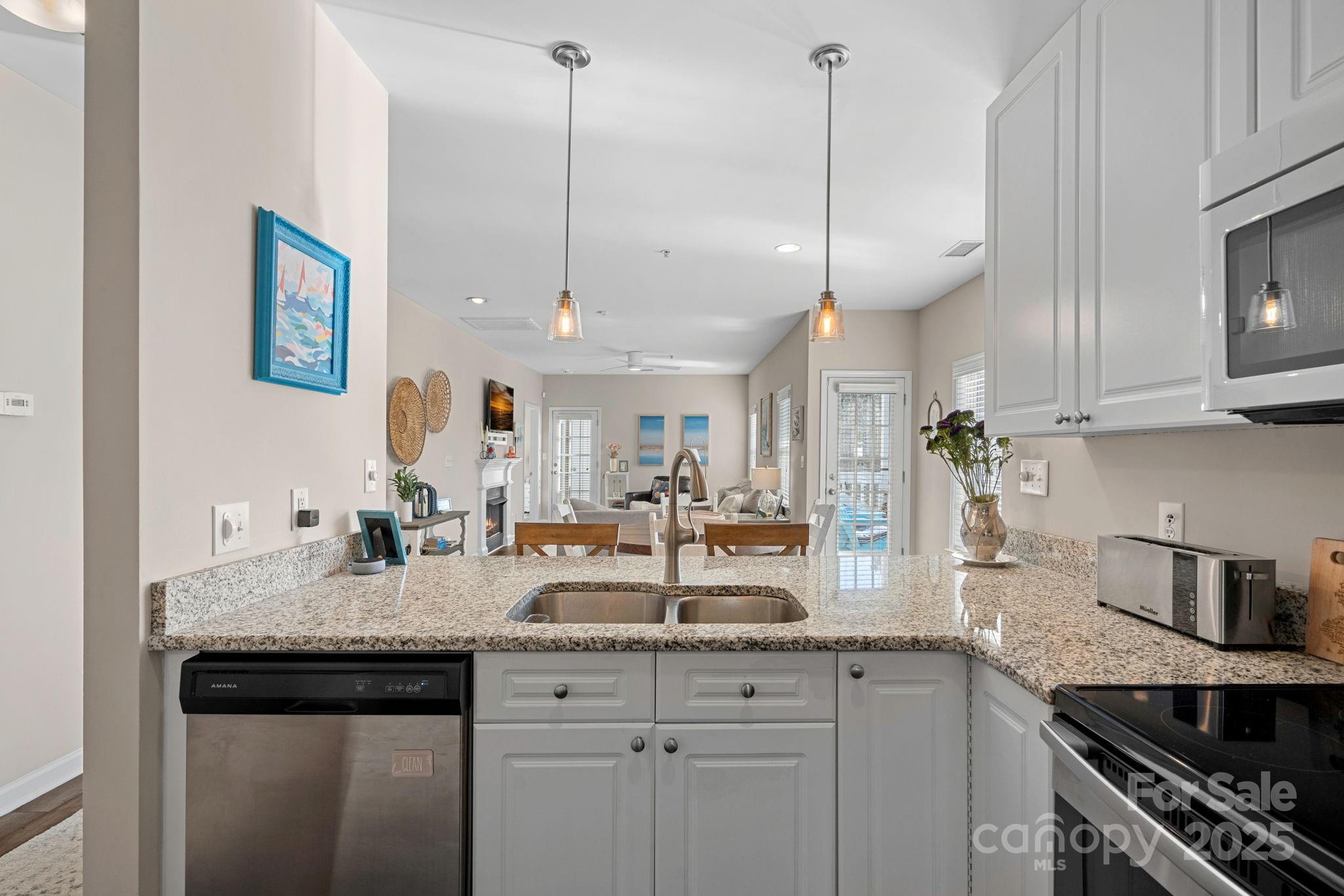 8938 Rosalyn Glen Road Cornelius, NC 28031 - Photo 7 of 29