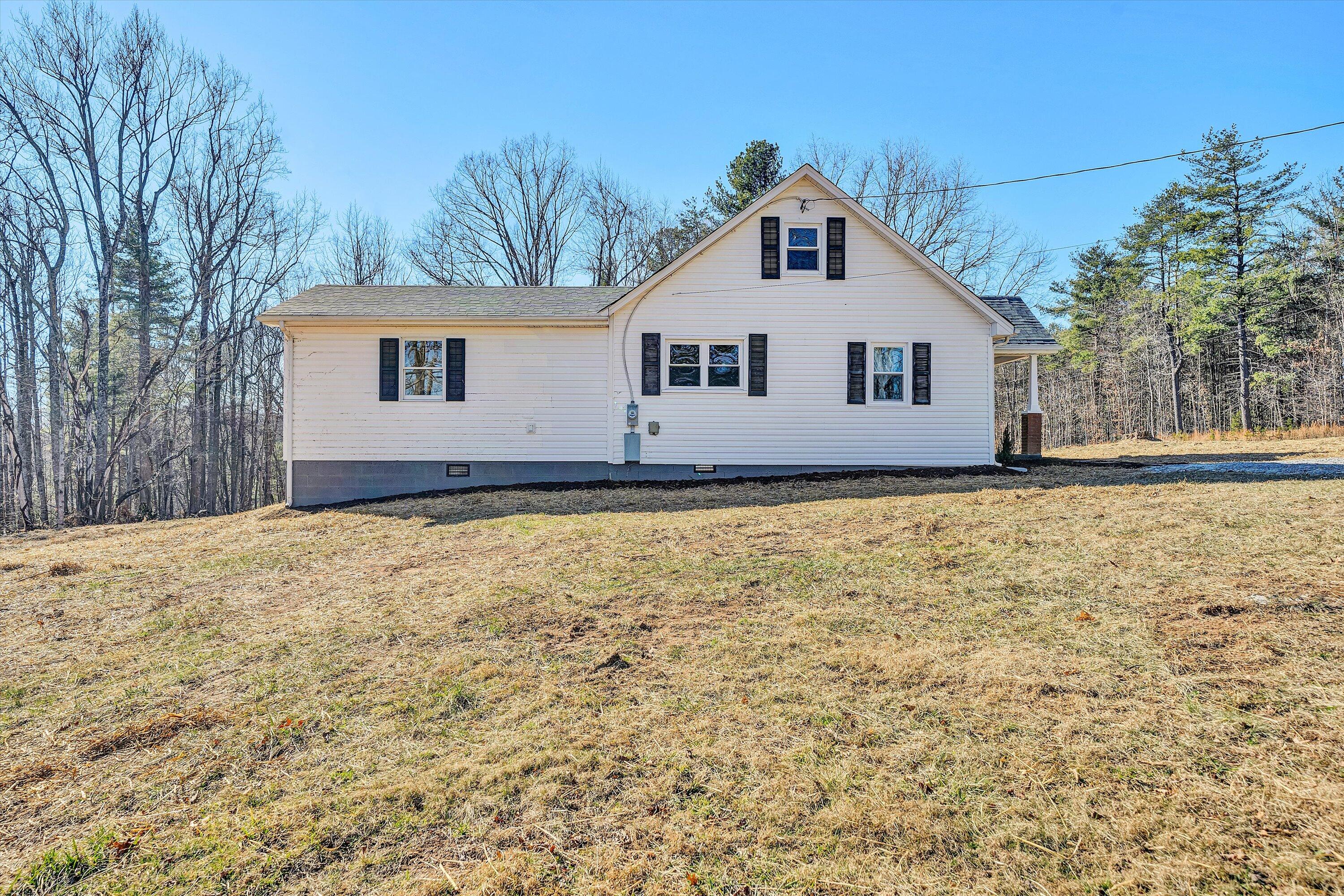 3160 Sawmill Road Ferrum, VA 24088 - Photo 4 of 30 Great Yard!
