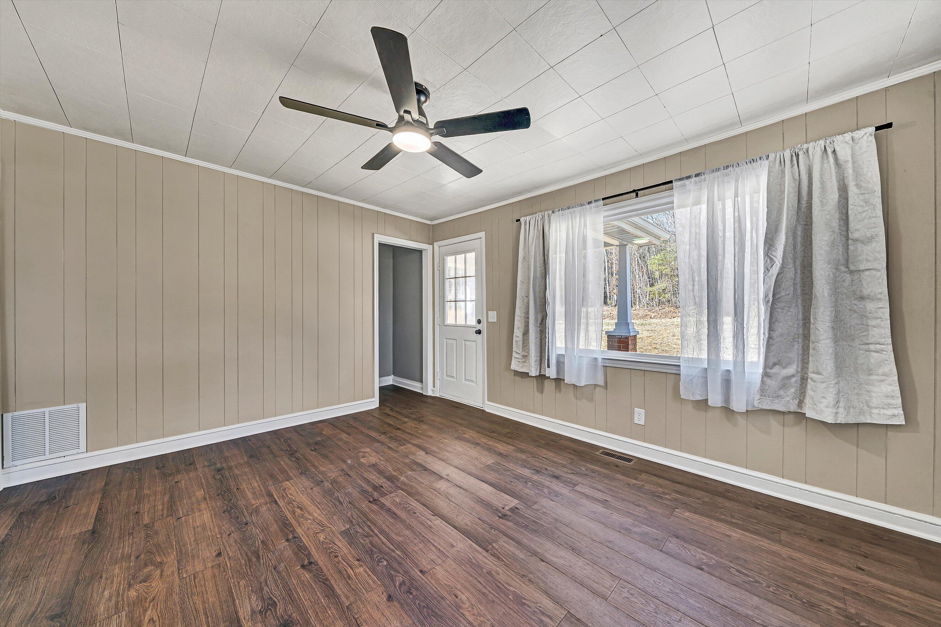 3160 Sawmill Road Ferrum, VA 24088 - Photo 6 of 30 Family Room