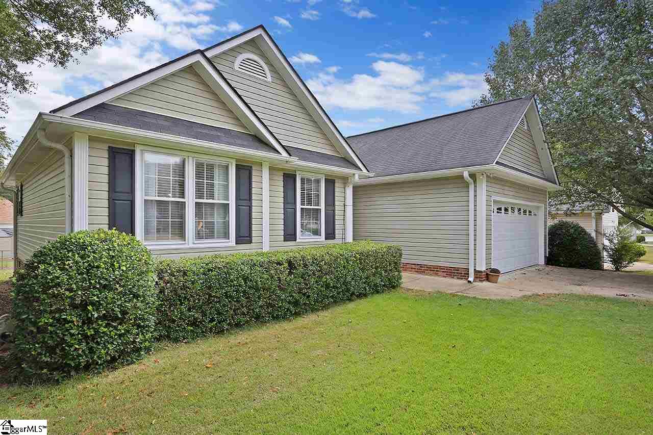 8 Feltner Lane Fountain Inn, SC 29644 - Photo 2 of 24 Gallery Image 2