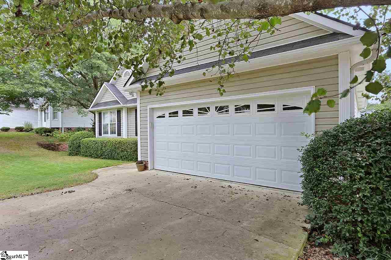 8 Feltner Lane Fountain Inn, SC 29644 - Photo 3 of 24 Gallery Image 3