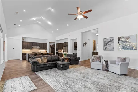 $1,899,999 | 10912 Seawall Drive, Austin, TX 78737