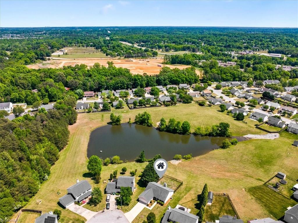 4426 Deacon Court High Point, NC 27265 - Photo 42 of 46