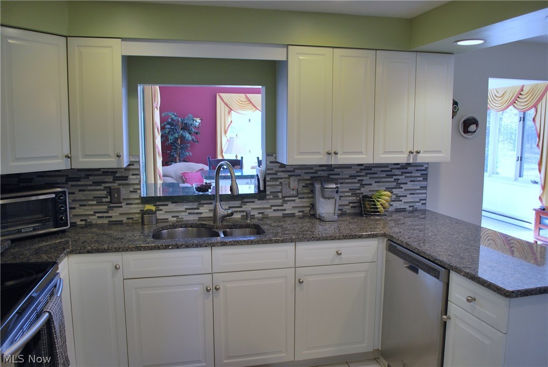 13712 Rockhaven Road Newbury, OH 44065 - Photo 5 of 22