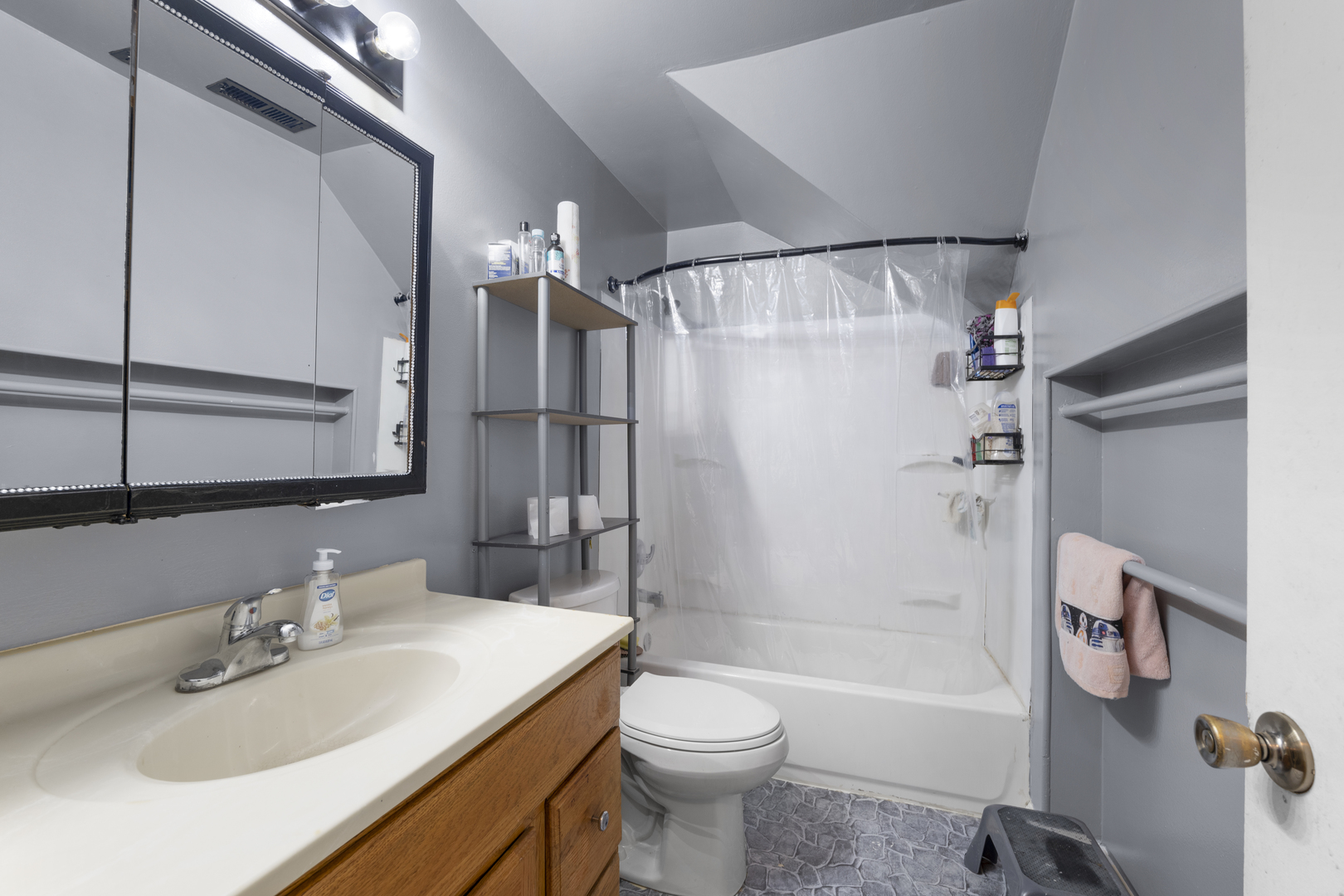 427 Delles Road Wheaton, IL 60187 - Photo 25 of 31 a bathroom with a sink toilet and shower