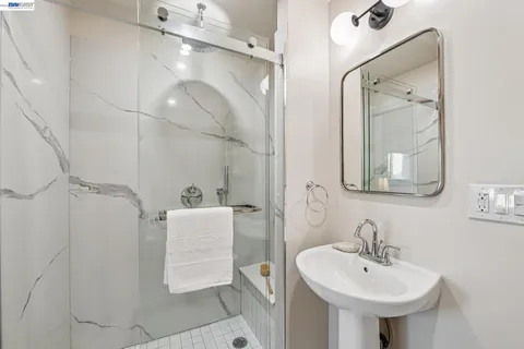 $849,000 | 467 Santa Clara Avenue, Alameda, CA 94501
