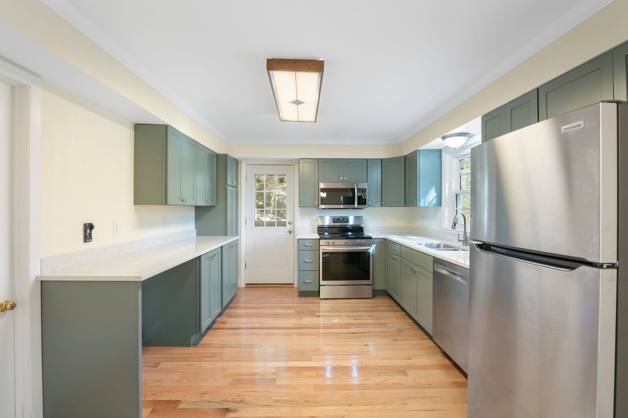 85 Stockwell Drive Brattleboro, VT 05301 - Photo 7 of 25