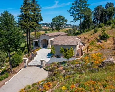 $2,895,000 | 3936 Skyfarm Drive, Santa Rosa, CA 95403