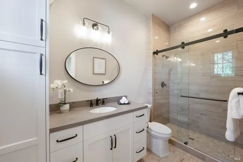 $2,895,000 | 3936 Skyfarm Drive, Santa Rosa, CA 95403