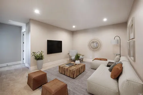 $2,895,000 | 3936 Skyfarm Drive, Santa Rosa, CA 95403