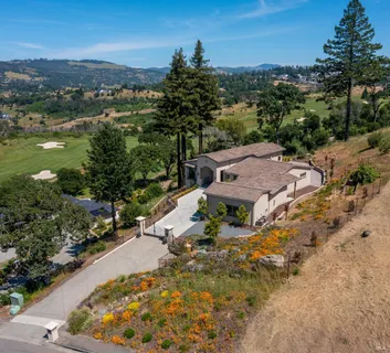 $2,895,000 | 3936 Skyfarm Drive, Santa Rosa, CA 95403
