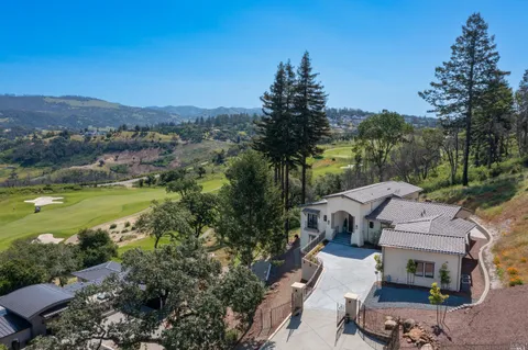 $2,895,000 | 3936 Skyfarm Drive, Santa Rosa, CA 95403