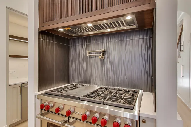 $1,949,000 | 2036 West Erie Street, Chicago, IL 60612