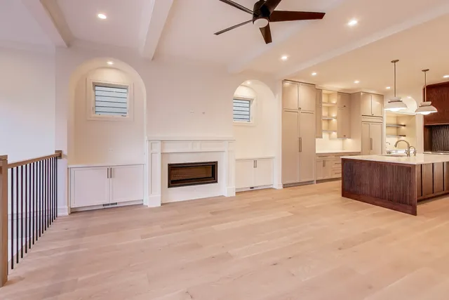 $1,949,000 | 2036 West Erie Street, Chicago, IL 60612