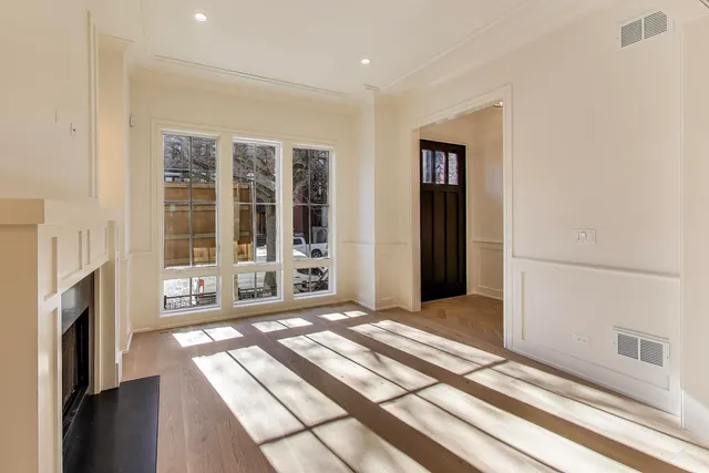 $1,949,000 | 2036 West Erie Street, Chicago, IL 60612