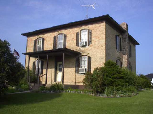 5710 Washington Road Algoma, WI 54201 - Photo 1 of 1 Main View