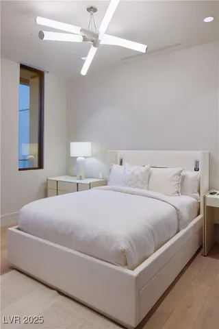 $8,000,000 | 11665 Smt Clb Drive, Unit 305, Las Vegas, NV 89135