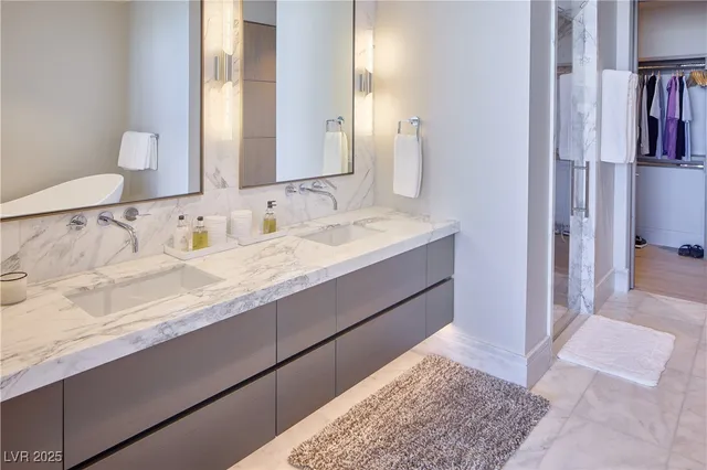 $8,000,000 | 11665 Smt Clb Drive, Unit 305, Las Vegas, NV 89135