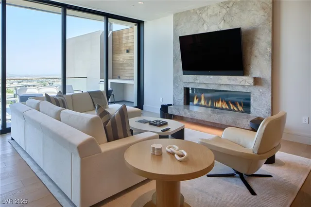 $8,000,000 | 11665 Smt Clb Drive, Unit 305, Las Vegas, NV 89135