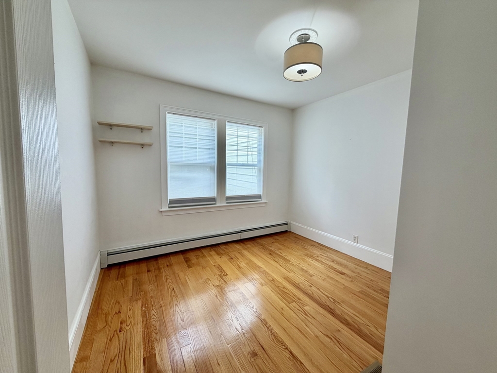 132 Middlesex Road, Unit 1 Chestnut Hill, MA 02467 - Photo 19 of 24 Gallery Image 19