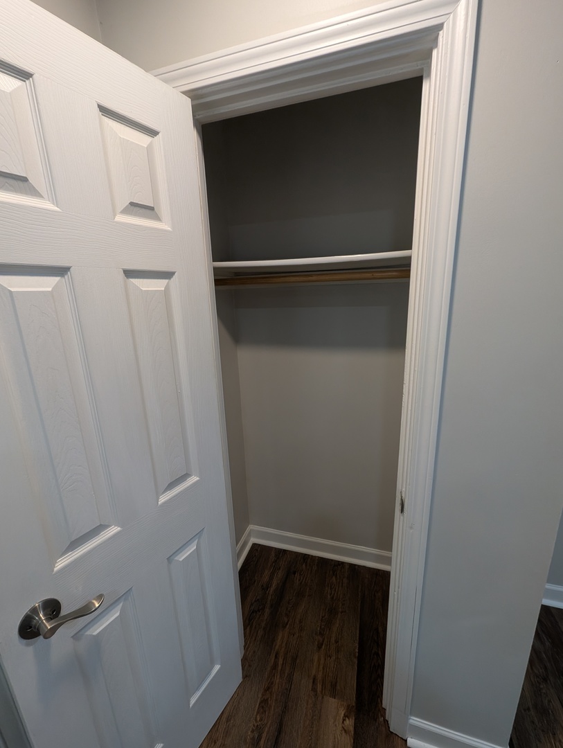 4303 South Harlem Avenue, Unit 6 Stickney, IL 60402 - Photo 4 of 13 a view of closet