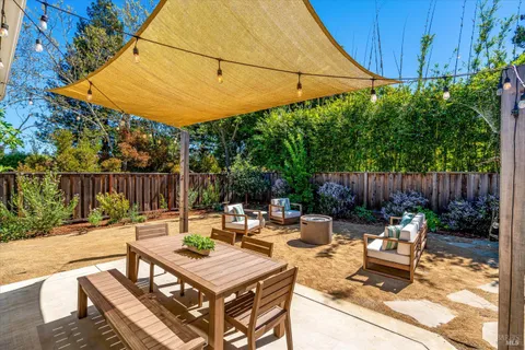 $1,875,000 | 215 Pheasant Lane, Napa, CA 94558