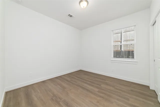 $2,000 | 919 Golden Willow Lane, Conroe, TX 77304