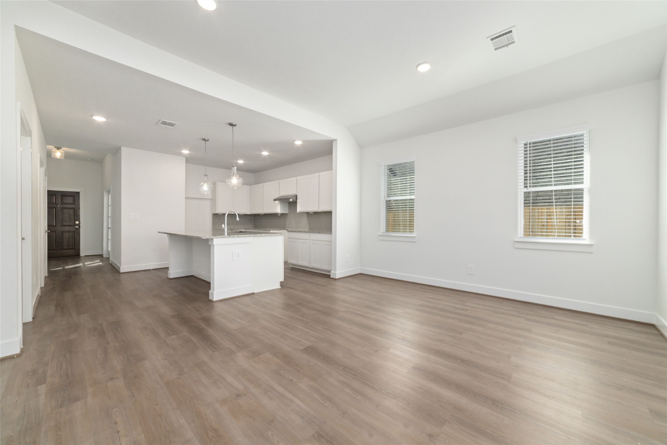 919 Golden Willow Lane Conroe, TX 77304 - Photo 8 of 22