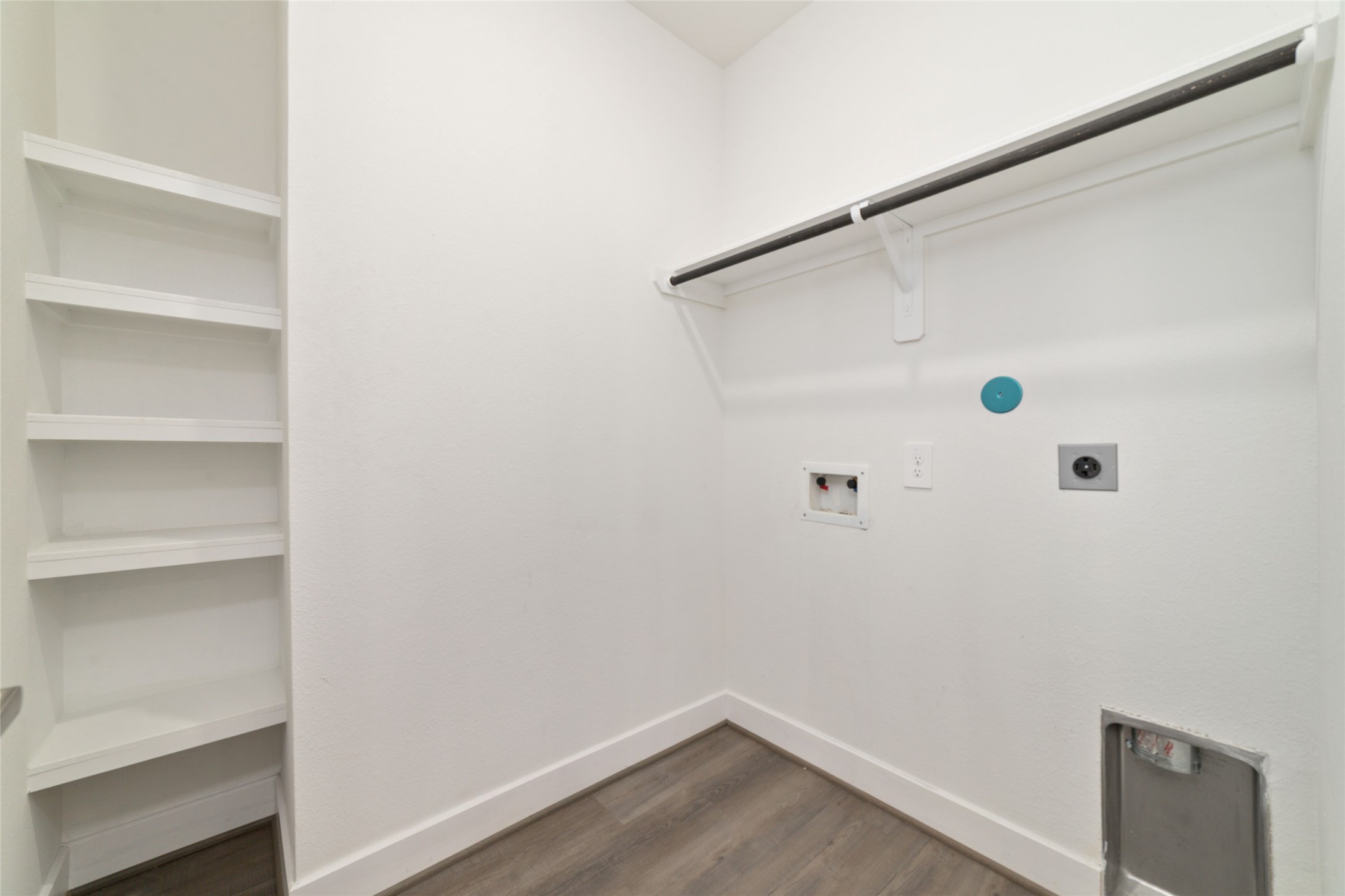 919 Golden Willow Lane Conroe, TX 77304 - Photo 10 of 22