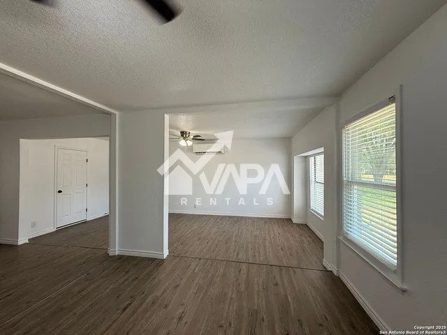 $1,900 | 5014 Benham Drive, San Antonio, TX 78220