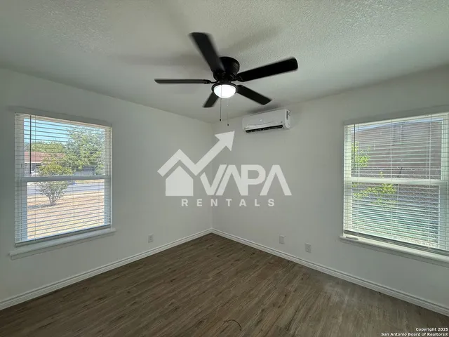 $1,900 | 5014 Benham Drive, San Antonio, TX 78220