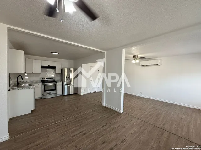 $1,900 | 5014 Benham Drive, San Antonio, TX 78220