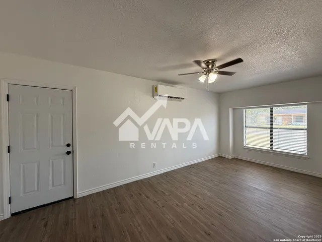 $1,900 | 5014 Benham Drive, San Antonio, TX 78220