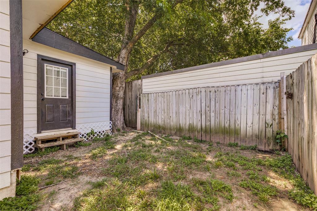504 Davis Street Gainesville, TX 76240 - Photo 24 of 26