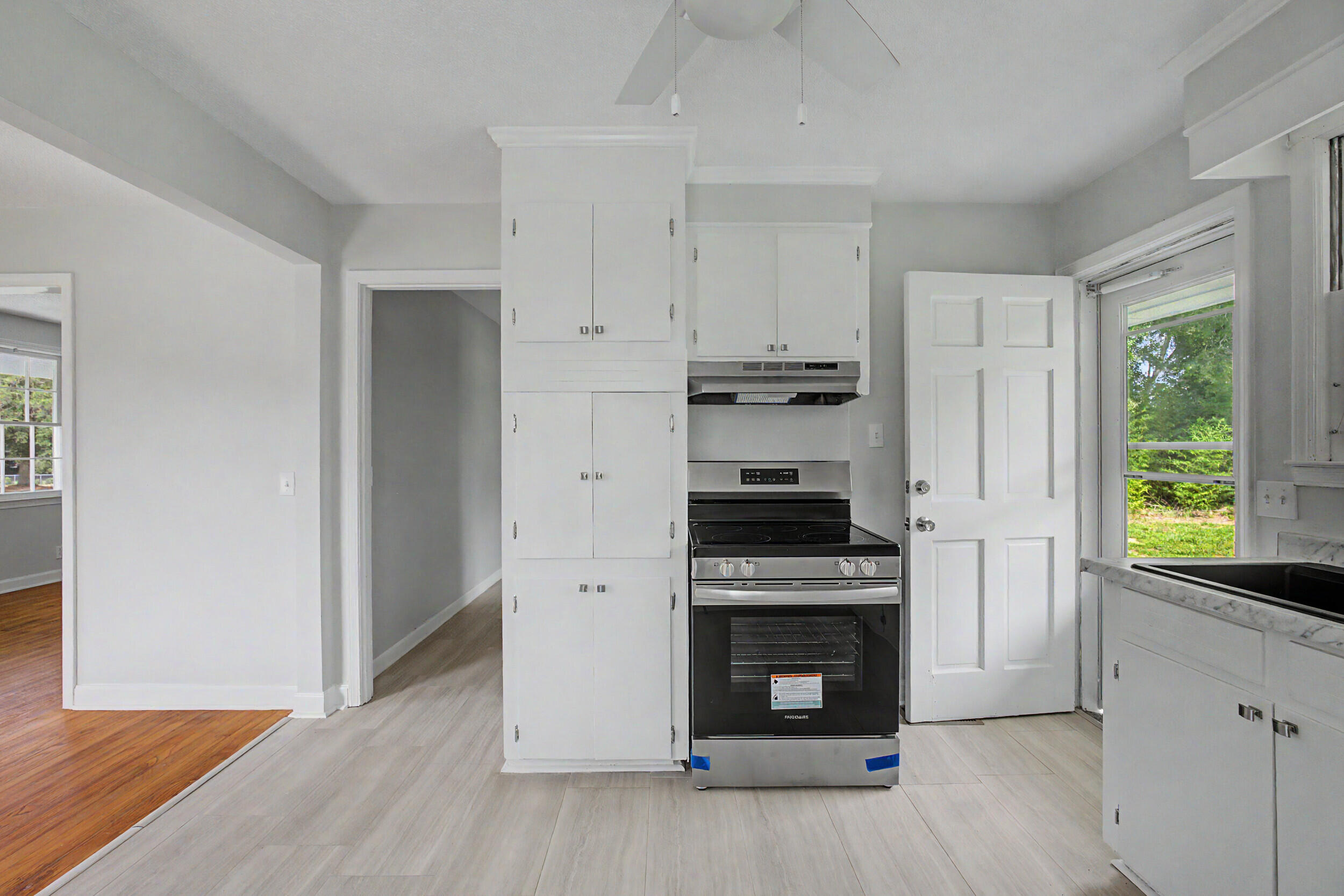 125 Aiken Street Springfield, SC 29146 - Photo 14 of 38