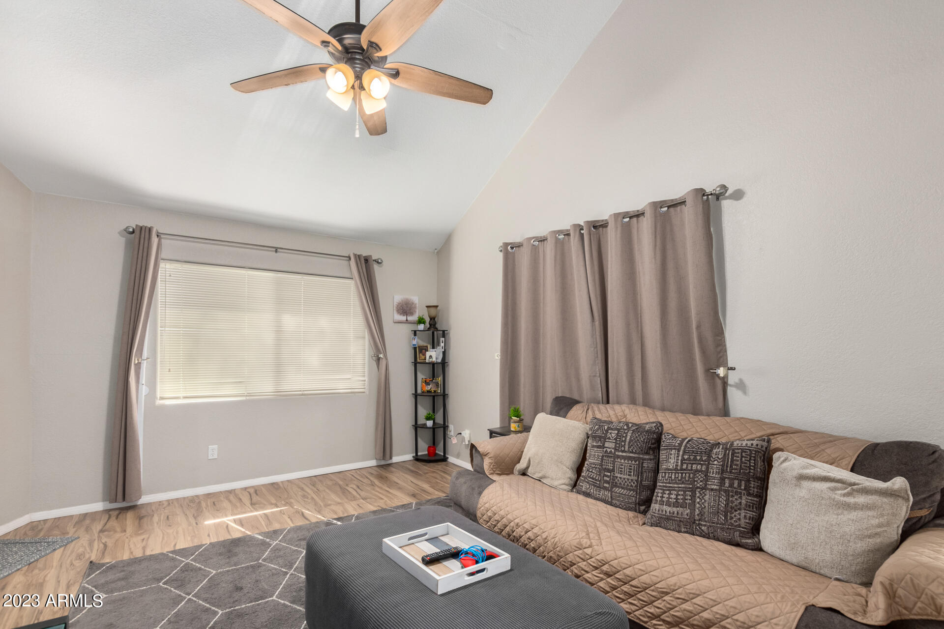 222 West Brown Road, Unit 30 Mesa, AZ 85201 - Photo 6 of 26 06 - Brown