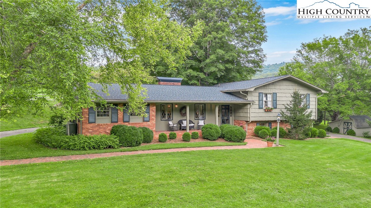 306 Frank Edwards Road West Jefferson, NC 28694 - Photo 5 of 50 Gallery Image 5