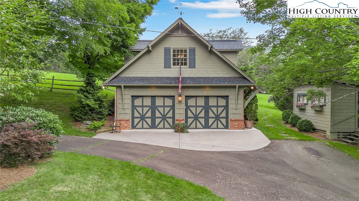 306 Frank Edwards Road West Jefferson, NC 28694 - Photo 9 of 50 Gallery Image 9