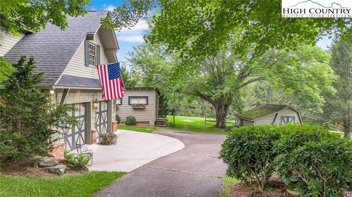 306 Frank Edwards Road West Jefferson, NC 28694 - Photo 10 of 50 Gallery Image 10